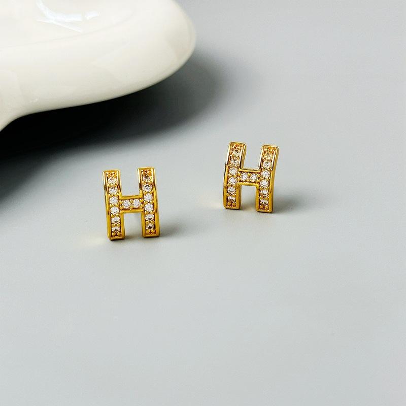 Stylish Full Diamond Letter H Stud Earrings, High-End Design Simple Earrings