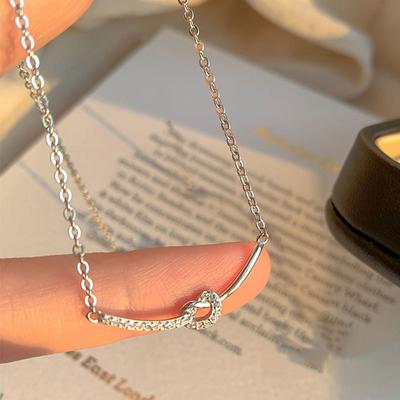 Knotted Smile Necklace, Female Clavicle Chain, Japanese and Korean Ins Temperament, Sparkling Diamond, Versatile for Small People