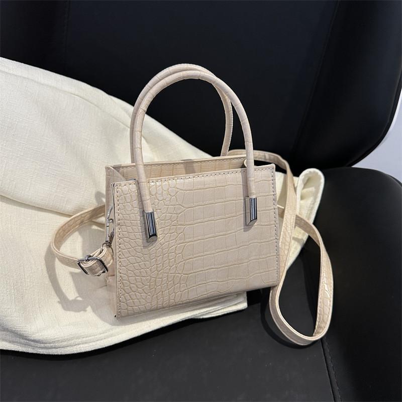 Fashionable 2023 Korean Style Pu Small Tote Bag For Everyday Casual Use