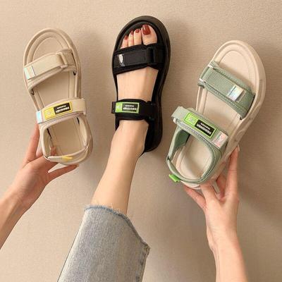 Trendy Hrubé Platformové Sandále na Suchý Zips s Dvoma Pásikmi