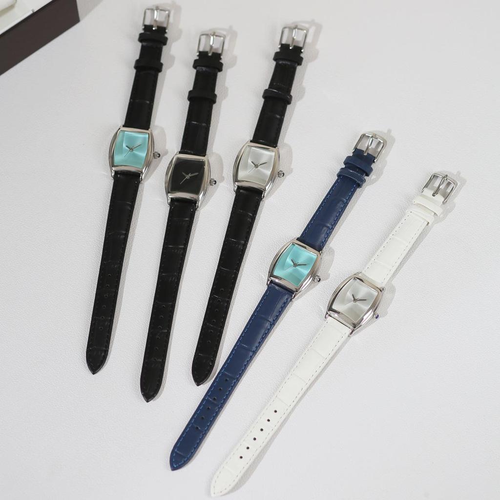 Stylish Women's Barrel-Shaped Quartz Wristwatch with Waterproof Leather Strap