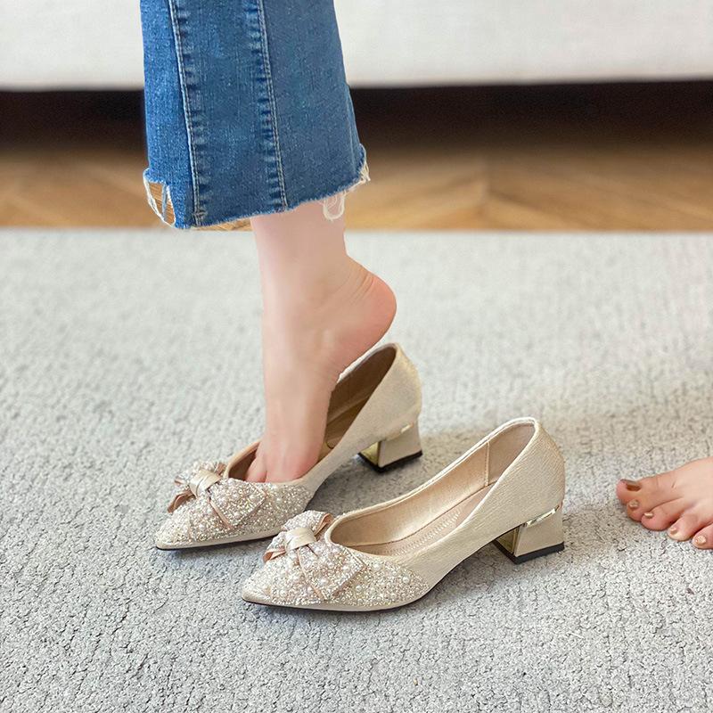 French Pointed Thick Heel Single Shoes Women's Gentle Rhinestone Bow Spring and Autumn Shallow Mouth Not Tired Feet Temperament Medium Heel High Heels