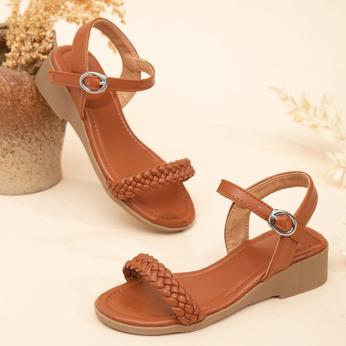 Женские повседневные босоножки на танкетке с одним ремешком 2025 30 светло-коричневого 2480₽