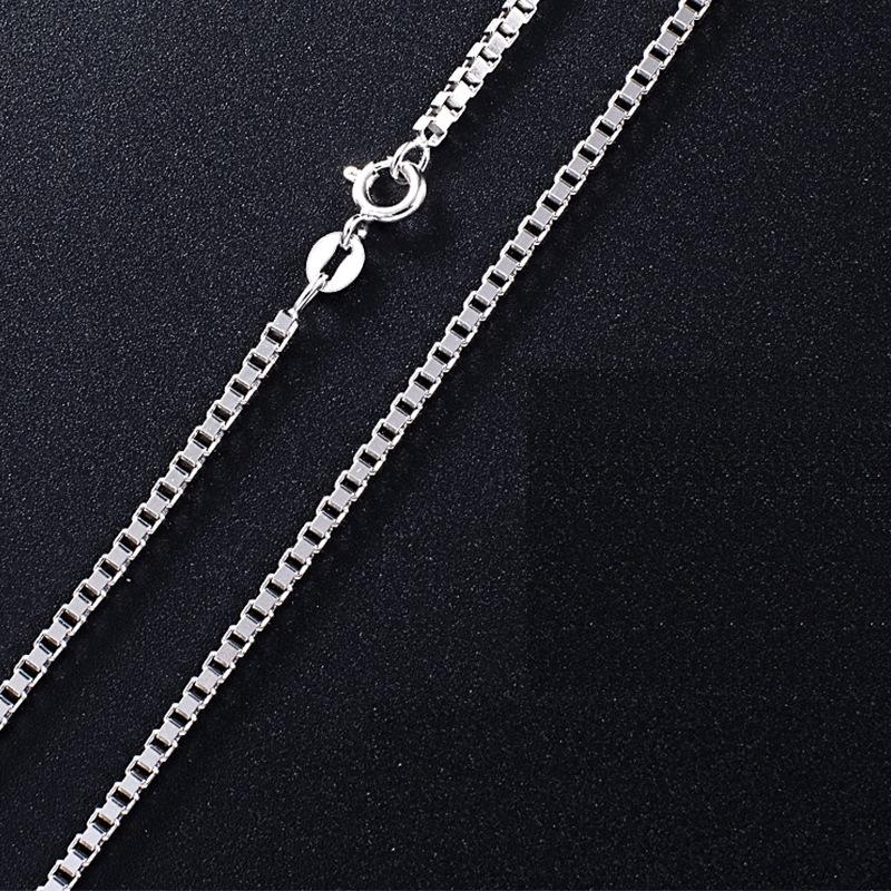 Korean pendant imported box chain women's short necklace collarbone with chain exquisite fashion versatile light and changeable