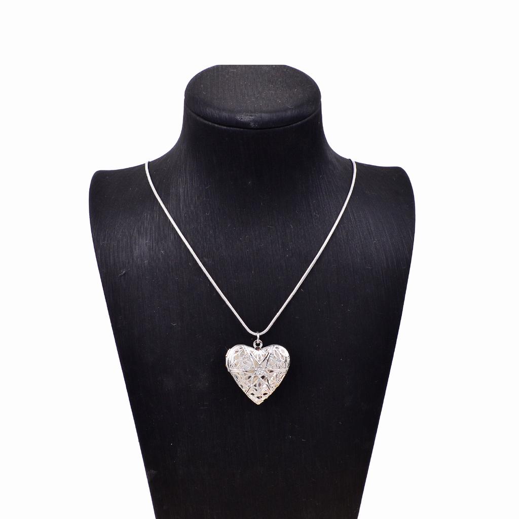 West Lake Beauty Necklace Love Carving Pentagram Open Box Pendant Thin Chain Snake Chain Women'S Jewelry