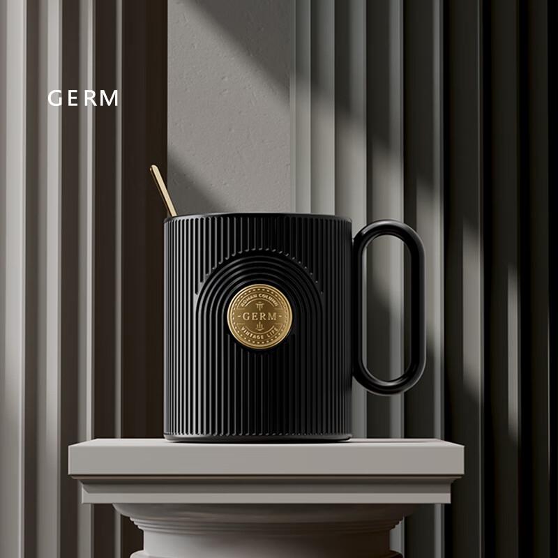 Керамическая кружка Germ Doric с ручкой