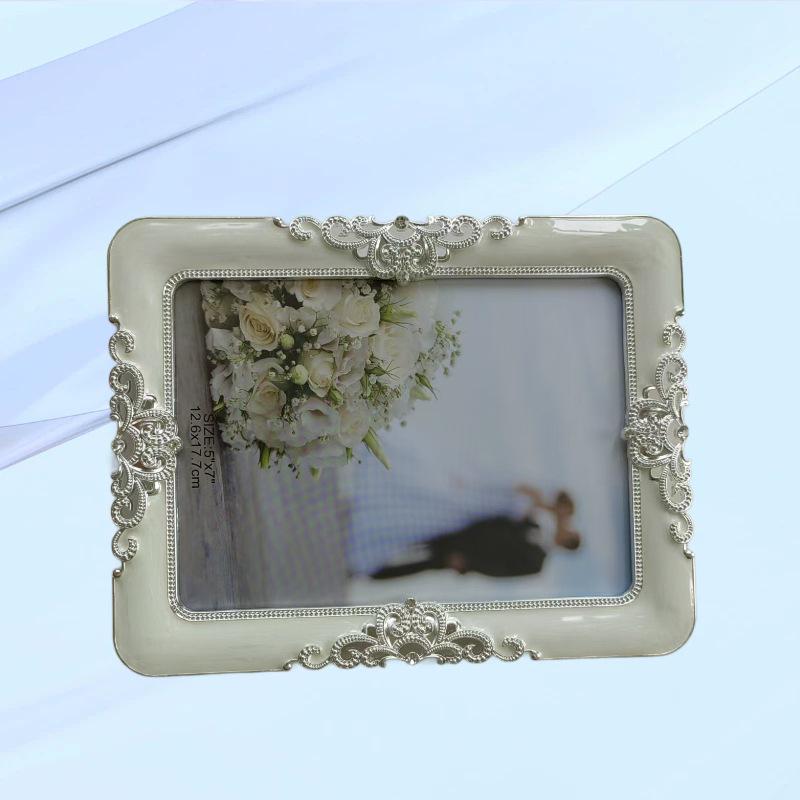 European Zinc Alloy Luxury Pearl Inlaid Photo Frame - Electroplated & Polished Carved Decoration.