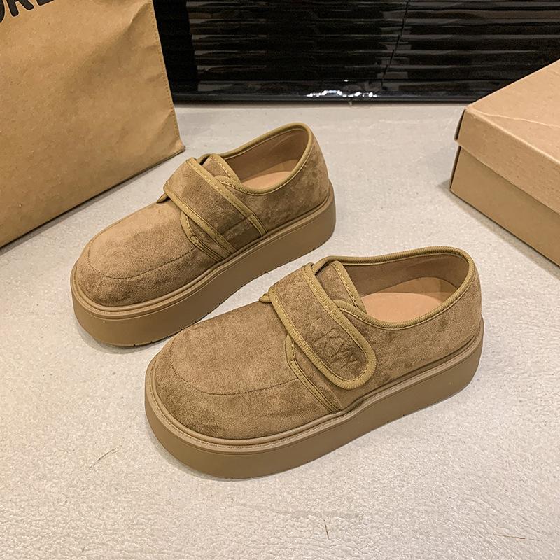 

Европейский и американский модный тренд одинарная обувь женская 2025 осень новая популярная маленькая на толстой подошве на липучке ветер лоферы 40 хаки