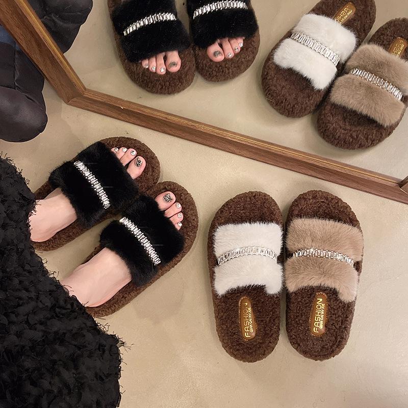 Mao Mao slippers women's autumn and winter outer wear 2025 new thick-soled plush cotton tows go out to keep warm and bright diamond Mao Mao shoes