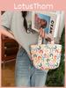Bolsa Tote Acolchoada Charmosa Bolsa de Almoço Fofa de Desenho Animado Anime Organizador de Mão Macio para Pendulares