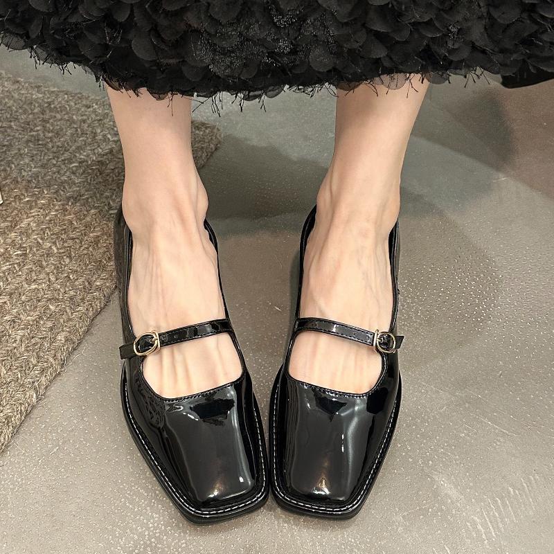 

Fashion 2025 Women s Low Heel Shoes Spring New Square Head Shallow Mouth Metal Chain Anti-slip Wear-resistant Low-top Shoes 35 чёрный