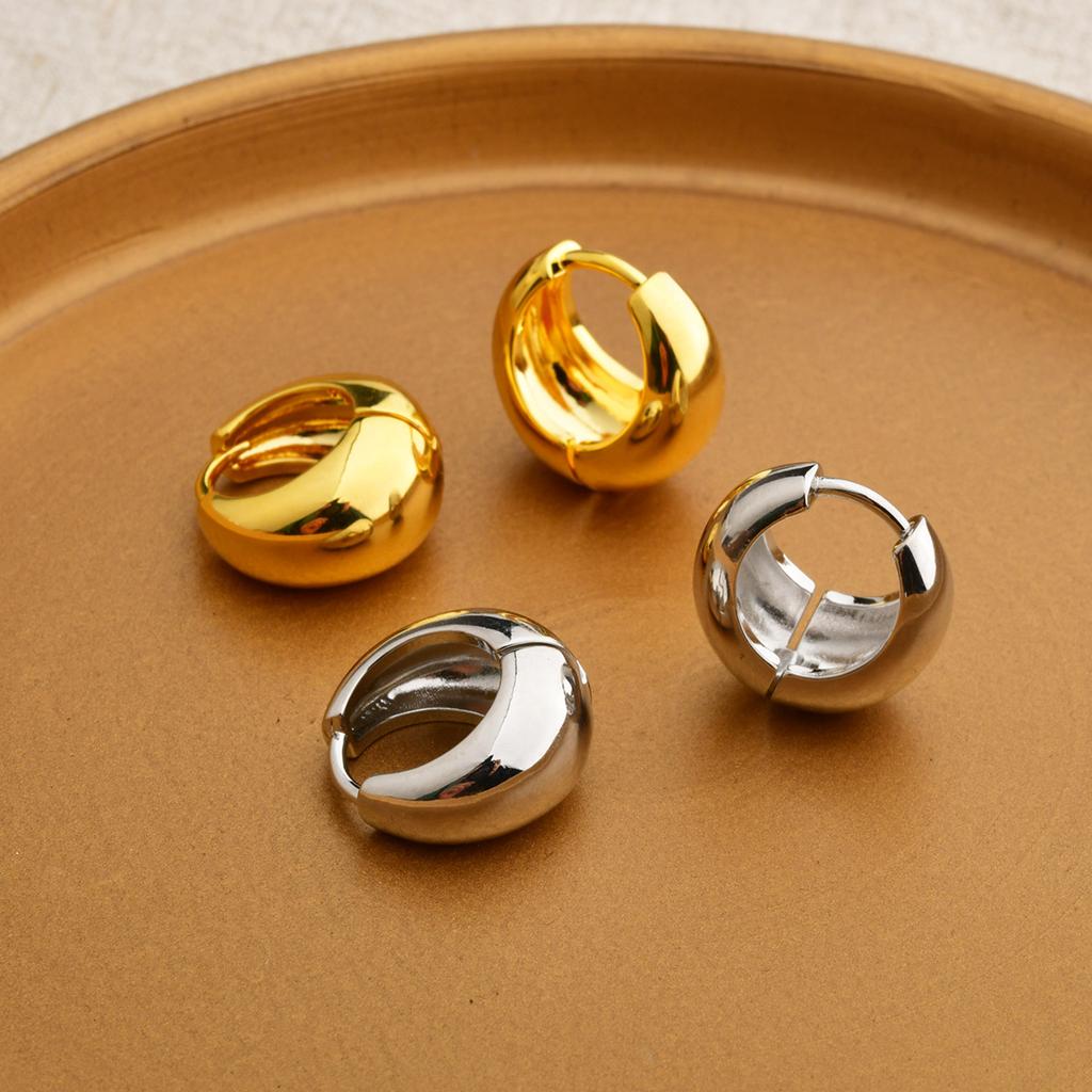 Dongdaemun ins new round glossy ear buckle brass plated real gold simple earrings blogger Internet celebrity same earrings