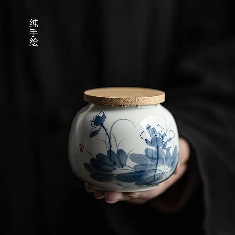 Chinese Style Under Glaze Color Hand-painted Blue and White Tea Jar Small Sealed Jar Tea Food Storage Decoration