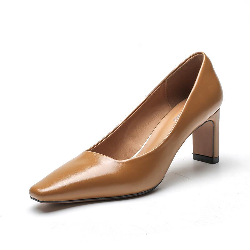 

Professional high heels black mid-heel square heel small leather shoes retro women s single shoes commuter work shoes 2025 new models 39 коричневый