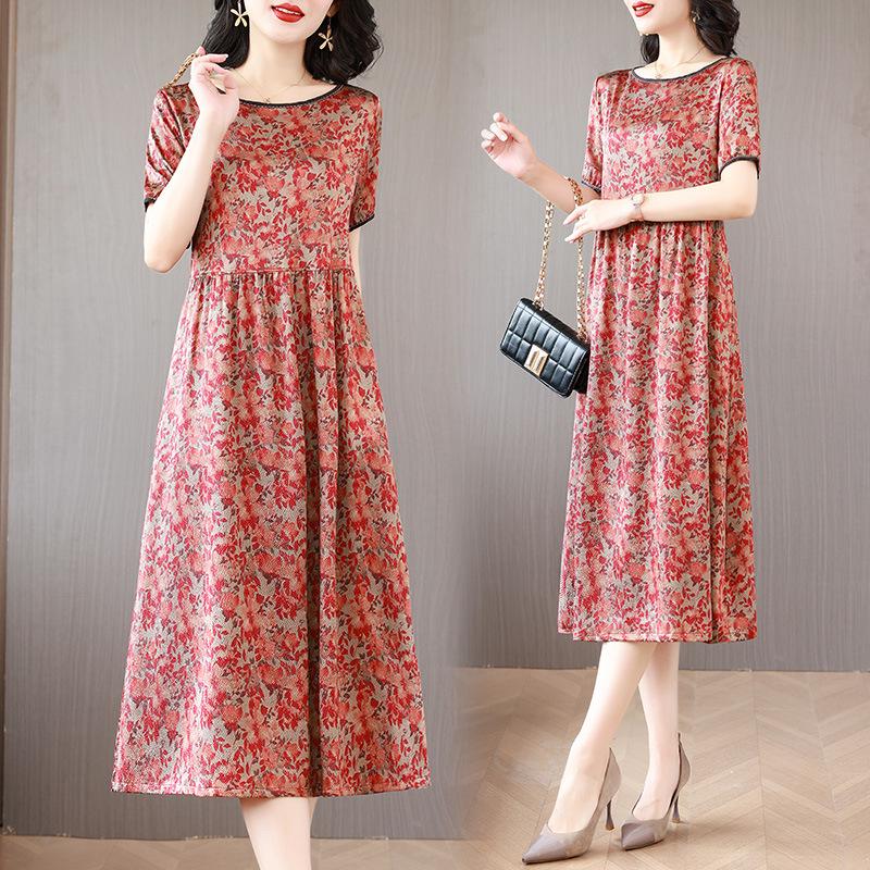 Summer 2026 Retro Print Plus Size Dress for Women: Stylish and Slimming Mother's Outfit