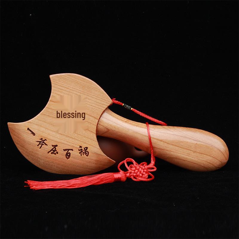 

Natural Peach Wood Axe Pendant: Fortune Relocation and Living Room Decoration Handicraft Gift 10 cm length