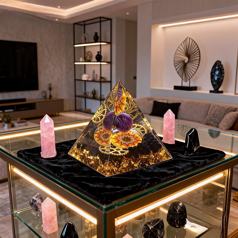 Cross-border Trade Energy Pyramid Crystal Epoxy Desktop Ornaments.