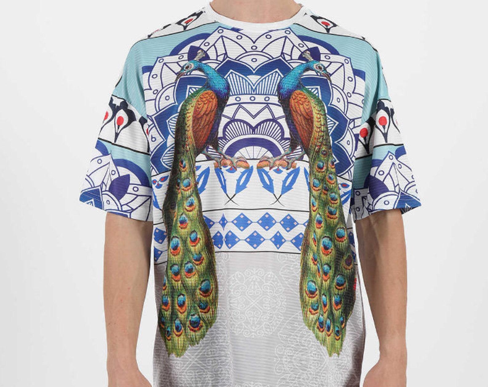 Peacock Oversized T-Shirt: Nature Bird Print 2XL