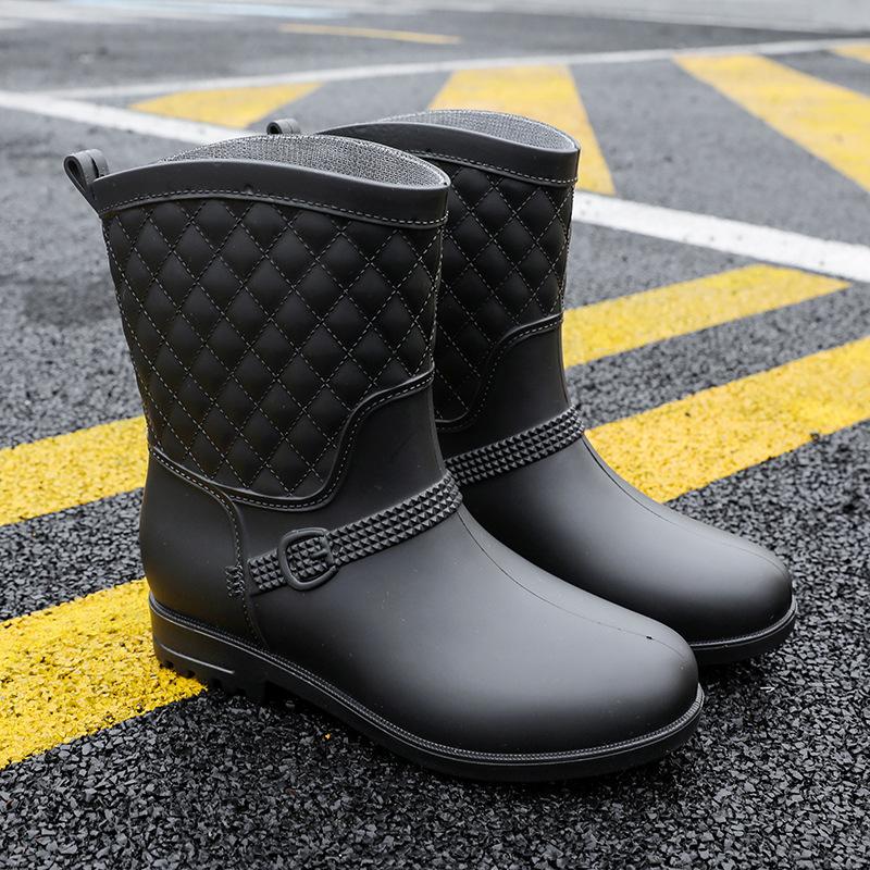 Waterproof Rain Boots Women's Fashion Rubber Shoes Casual Women's Boots Women's Water Shoes Women's Medium Tube Rain Shoes