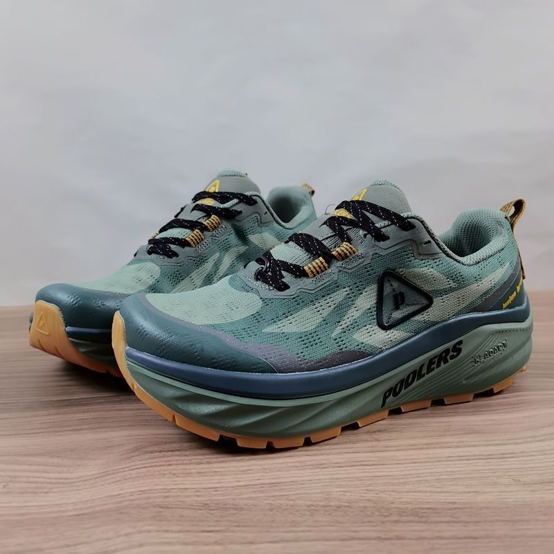 Markenprodukt Bequemer Dicker Boden Laufschuh Jogging Schuh Designer Breiter Fuß Geländelaufschuh Unisex Laufsportschuh