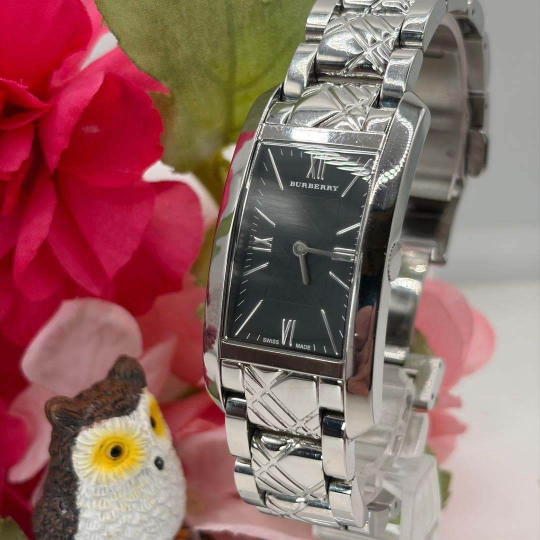 Used Working item With box Good condition BURBERRY Rectangular ladies watch