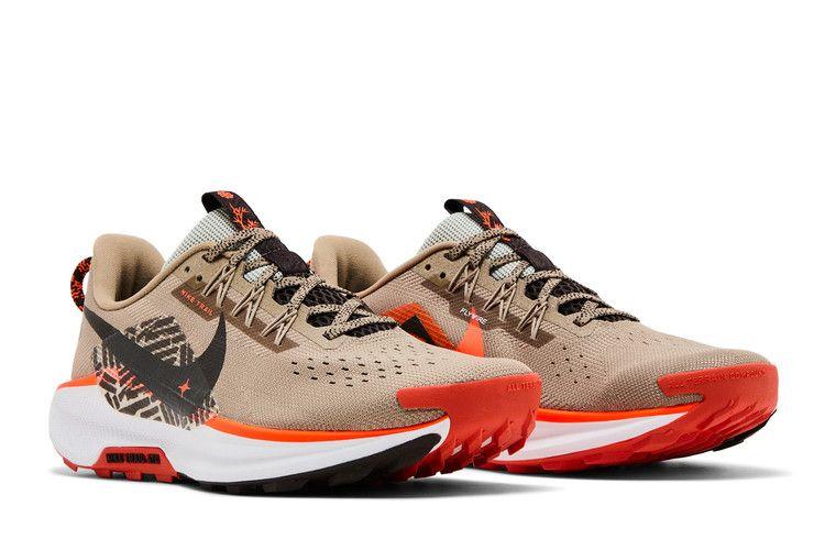 Nike Pegasus Trail 5 Khaki Hyper Crimson Vintage Coral Samtbraun (G
