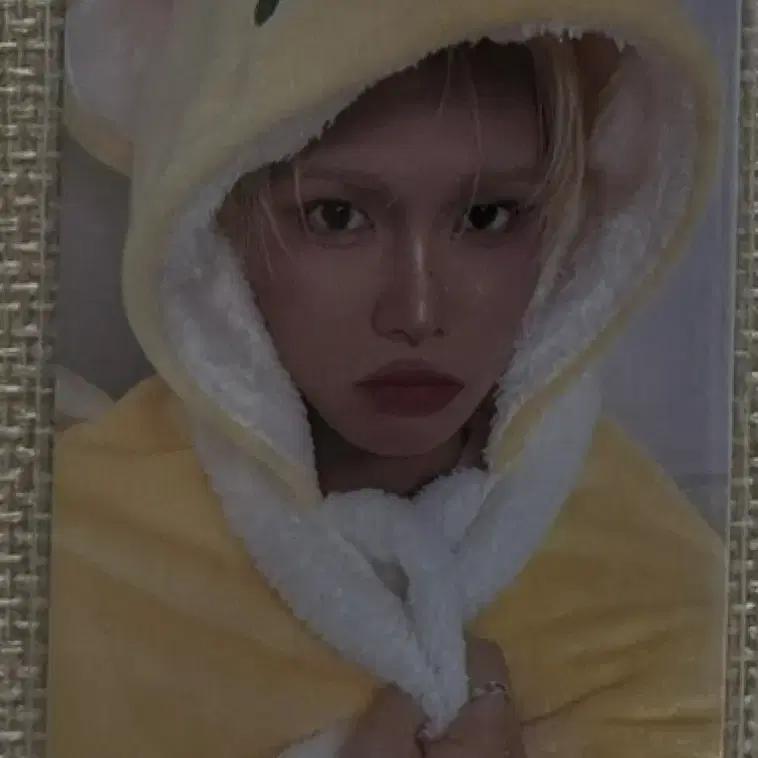 XLOV HYUN Photocard