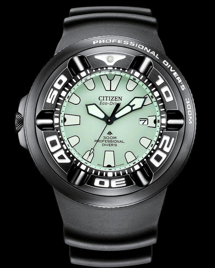 Citizen Promaster Marine Eco-Drive Ecozilla SS 300M Professional Diver BJ8055-04X