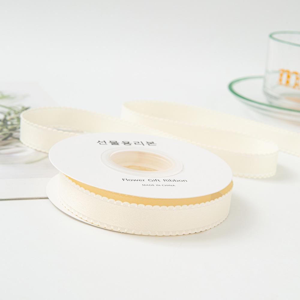 Panglică simplă de 1 cm grosime cu margine ondulată și ambalaj cu flori de mătase pentru accesorii DIY pentru păr și îmbrăcăminte
