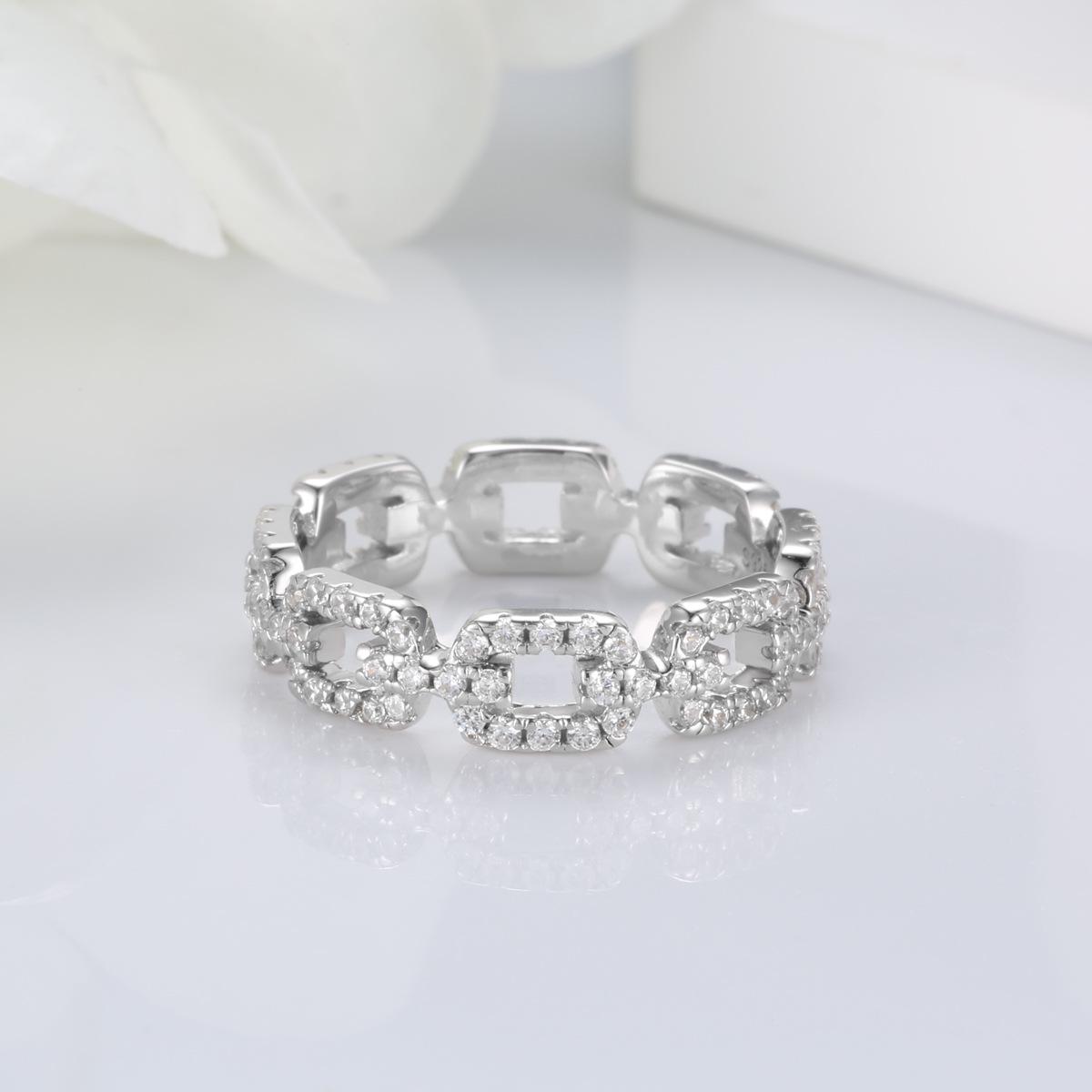 

S925 Sterling Silver Rose Gold Plated Pig Nose Chain Ring with Diamonds for Women - Stackable Pinky and Couple Ring Style Size 8