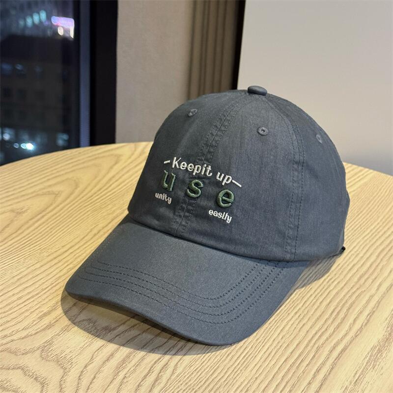 

The new spring/summer embroidered pure cotton baseball cap from the Korean version is suitable for both men and women, featuring a sweet design and a Adult54-60Adjustable чёрный