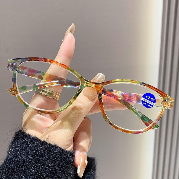European & American Fashion Pattern Reading Glasses: Stylish Flower Jade Design, High-Definition Lens, Elegant PC Jelly Bag Included