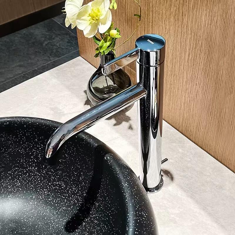 TOTO TLG11305B Single-Handle Basin Faucet