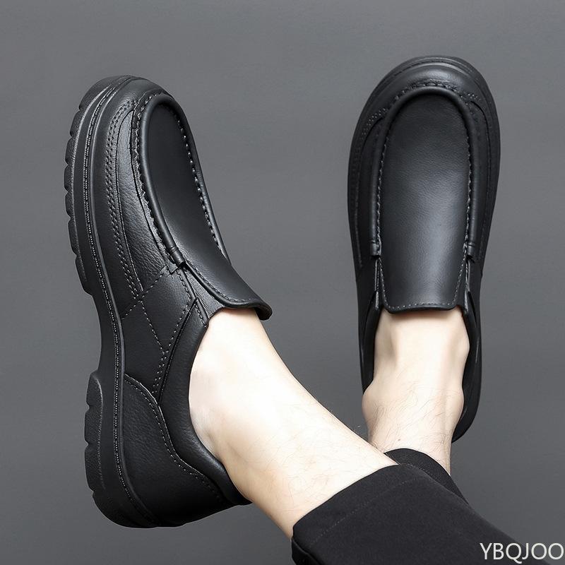 Anti slip oil resistant waterproof wear-resistant shoes for spring simplicity long-term standing without tiring feet Men's shoes