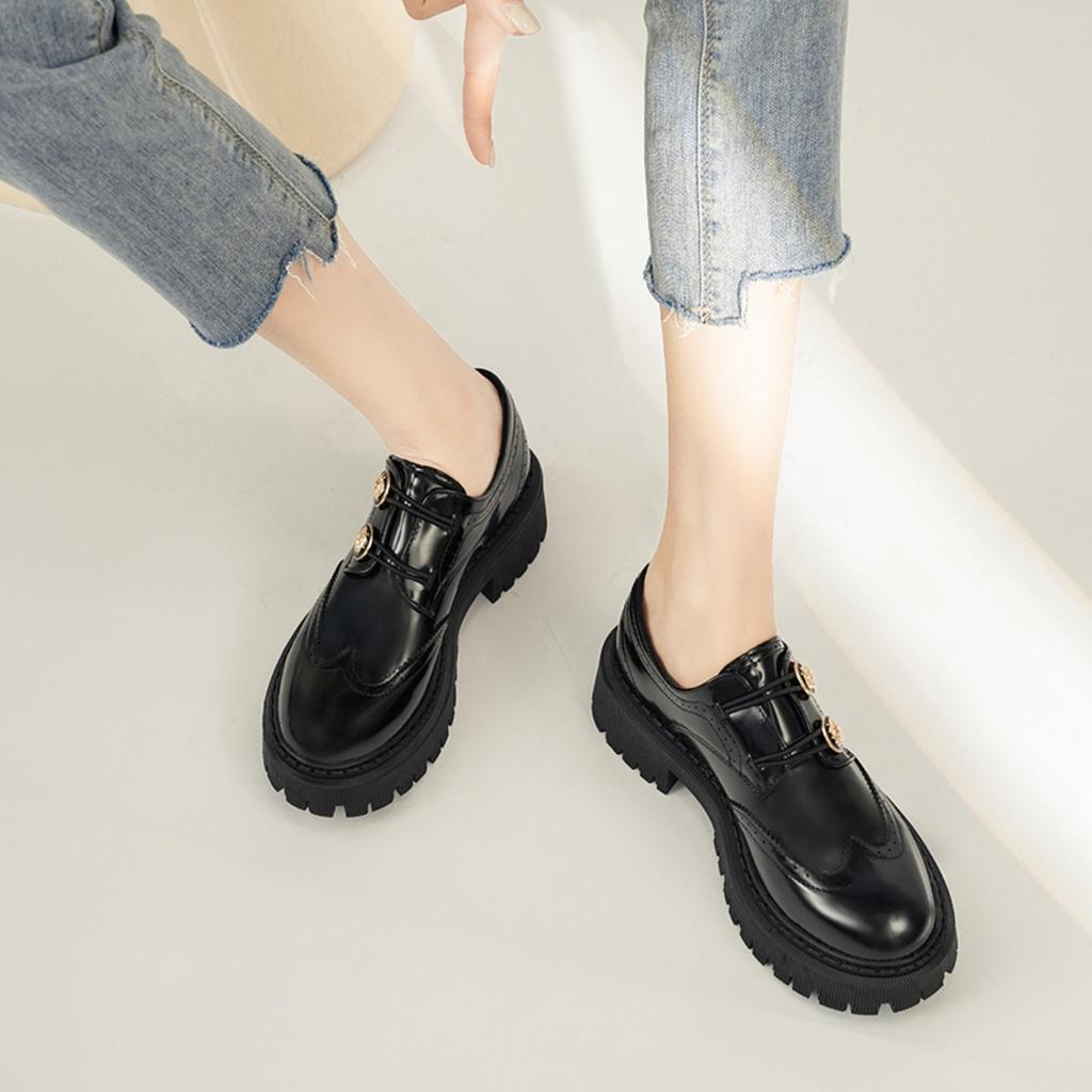 Brogue Carved Small Leather Shoes Women's Autumn and Winter Hepburn Style Small Gold Buckle Thick Bottom Retro British Loafers Genuine Leather Shoes