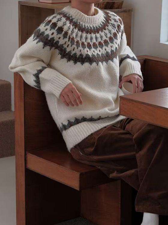 Men's Autumn/Winter French Fair Isle Stripe Knit Sweater - Round Neck, Loose Fit, Versatile Casual Style.