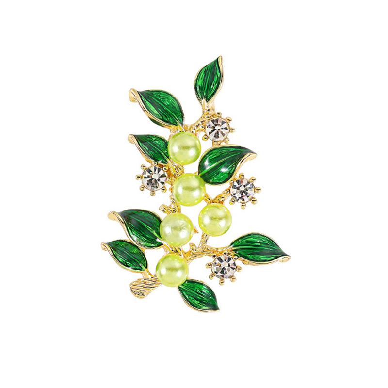 Fashion White Flower Brooches Women Metal Bouquet Brooch Pin Pastoral Style Jewelry Gifts Party Clothes Accesories