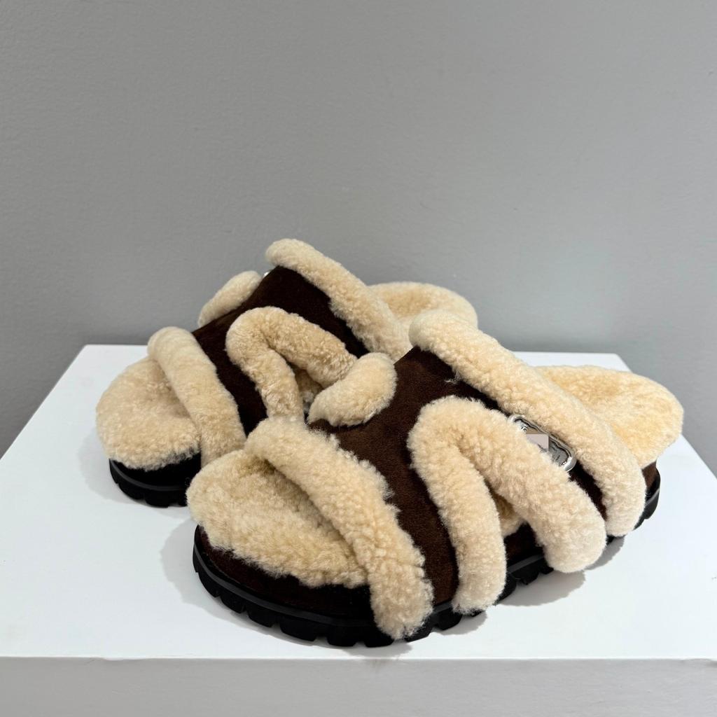 2025 autumn and winter retro Boken wool shoes women's new outer wear plush thick-soled plush warm cotton shoes half slippers women