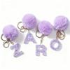 Chaveiro Pingente de Resina com Pom-Pom Roxo 26 Letras Acessório Clássico Retro para Mochila Presente Prático Durável Para Namorada e Melhor Amiga