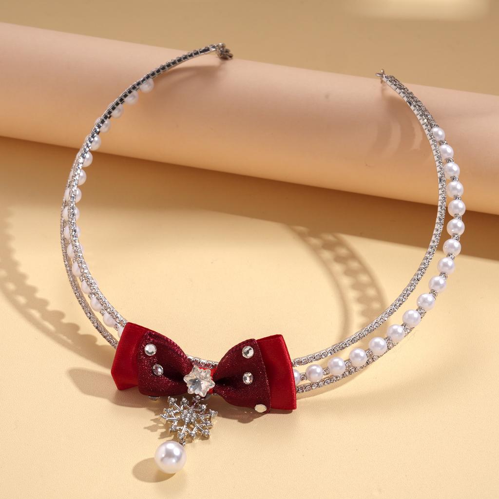 Diamond imitation pearl bow snowflake sweater chain Christmas atmosphere light luxury necklace