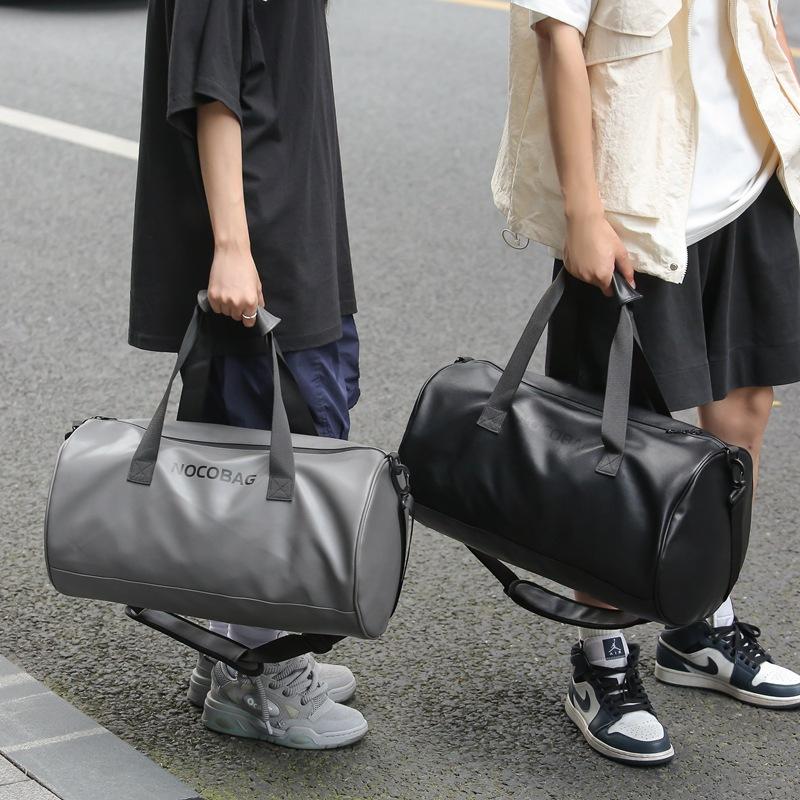 Fitness bag Large capacity messenger sports bag Cylinder training handbag Men's travel bag Large capacity sports bag