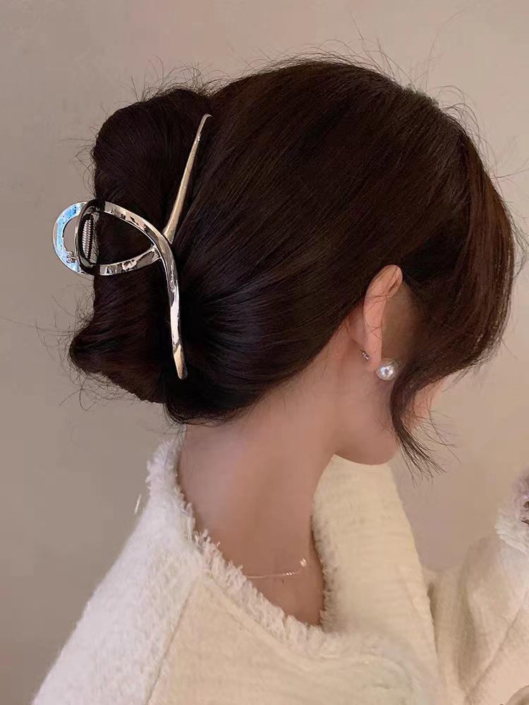 Premium Metal Hair Clip for Women - Large Summer Shark Clip, Unique Design Hairpin