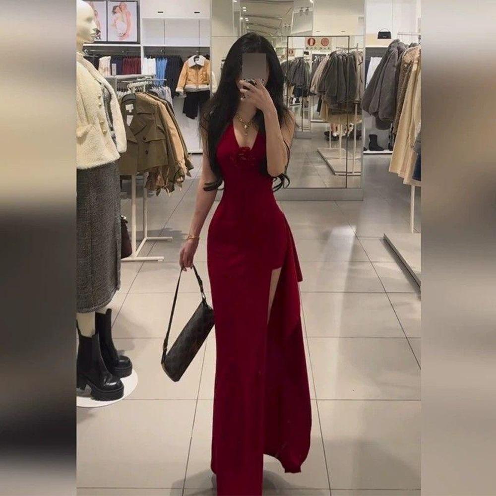 French V-neck Backless Long Skirt, New Celebrity Noble Dress with Split Ends, Slim and Thin Waist, Red Hip Skirt