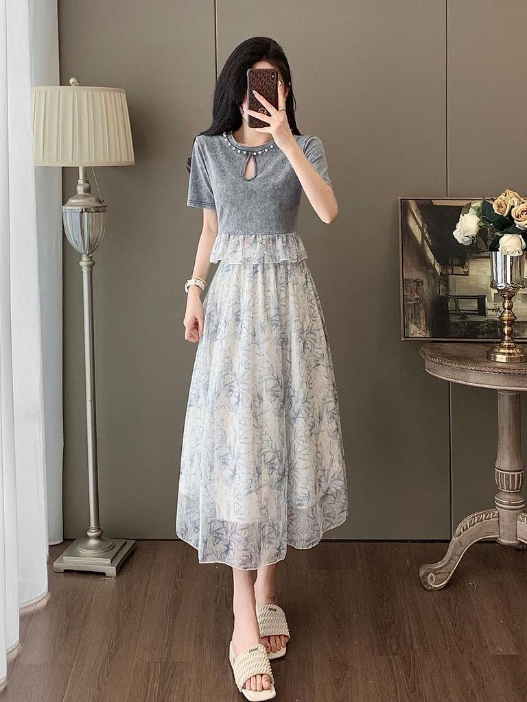 Women's Summer Slimming Midi Skirt Two-Piece Set with French Lace Stitching – Elegant and Stylish.