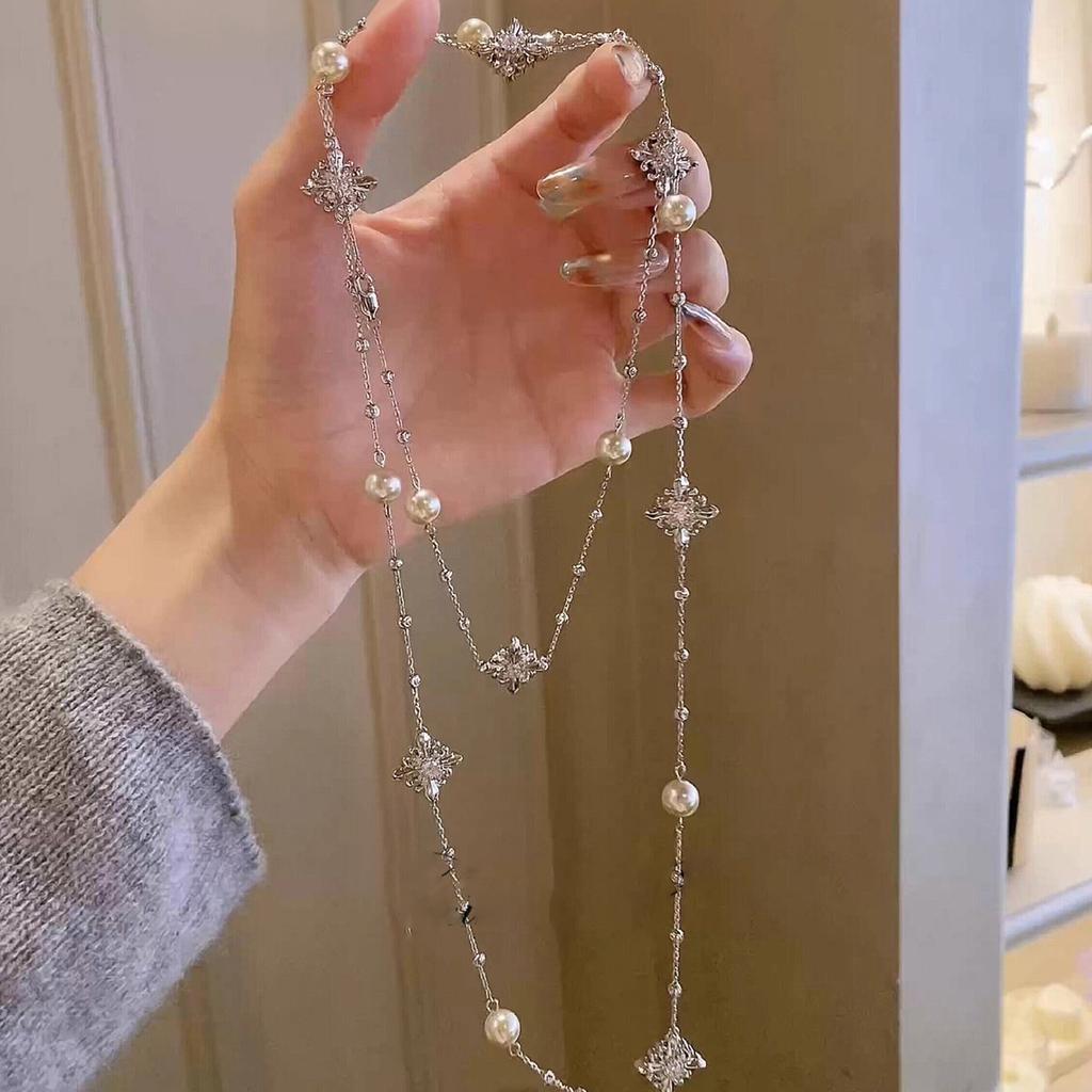 Diamond Diamond Flower Pearl Necklace Retro Exquisite Elegant Temperament Versatile Sweater Chain Neck Chain