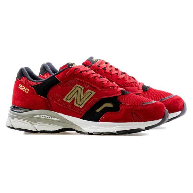 New Balance 920 Capodanno Cinese - Anno del Bue Sneakers Unisex Rosso Nero Oro M920YOX