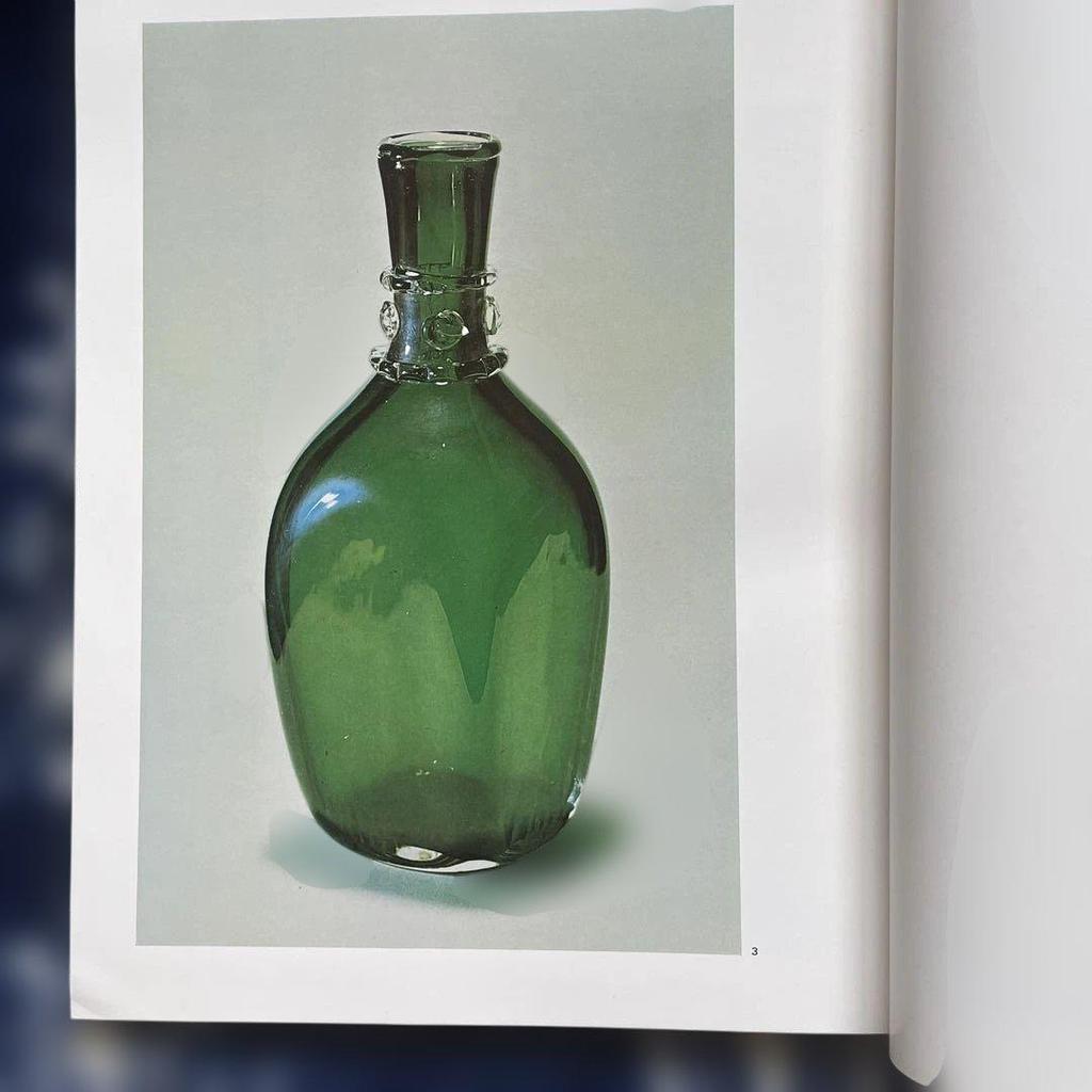 [USED] Iwata Toshichi Glass Works Collection Published by Mainichi Shimbun