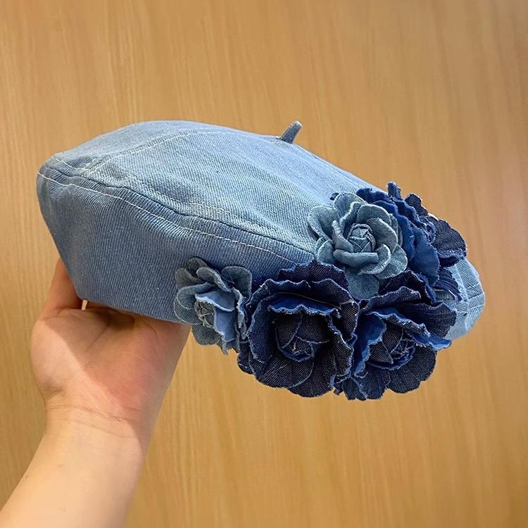 Dámský trendy barevný květinový džínový baret – Módní klobouk zeštíhlující obličej na podzim/zimu