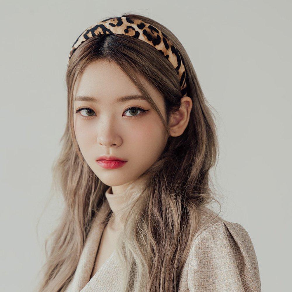 Toned-down Leopard Hairband (21Hb009)