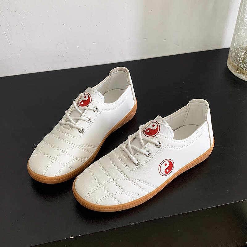 Chenjiagou Collar Wu Tai Chi Shoes Spring and Autumn New Breathable Beef Tendon Sole Women's Tai Chi Practice Shoes Martial Arts Shoes